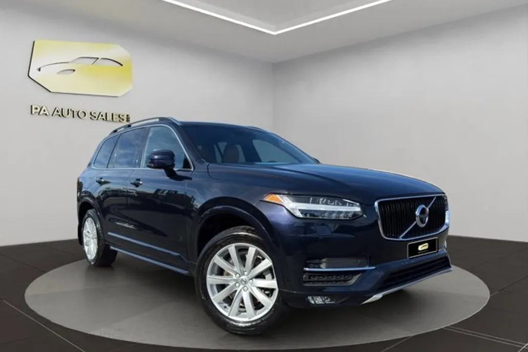 2017 Volvo XC90 Momentum photo 1