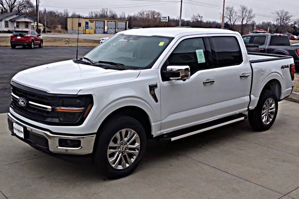 2025 Ford F-150 XLT photo 1