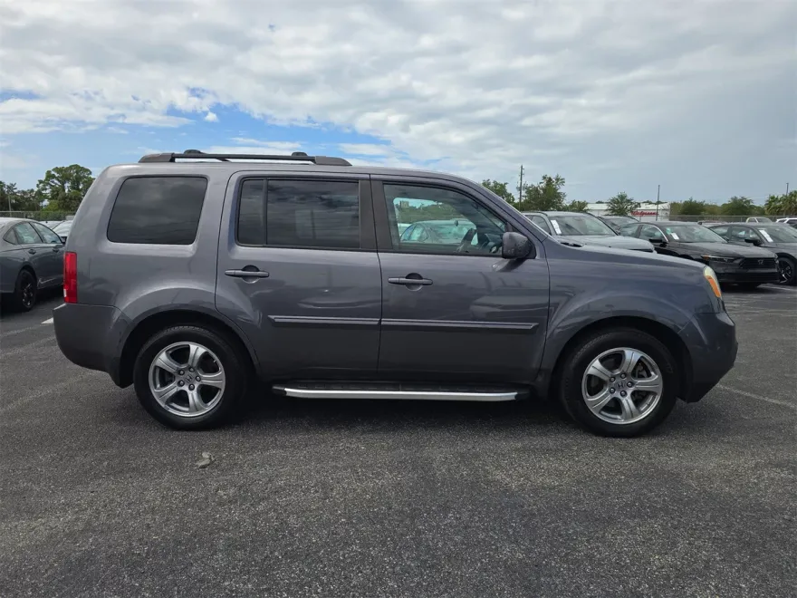 2015 Honda Pilot EX photo 1