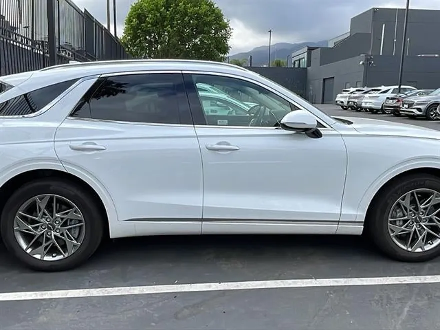 2025 Genesis GV70 2.5T Standard photo 1