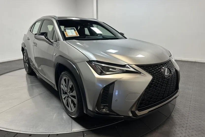 2021 Lexus UX 250h F SPORT photo 1