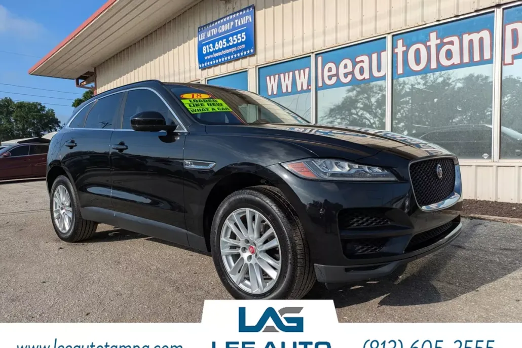 2018 Jaguar F-PACE Prestige photo 1