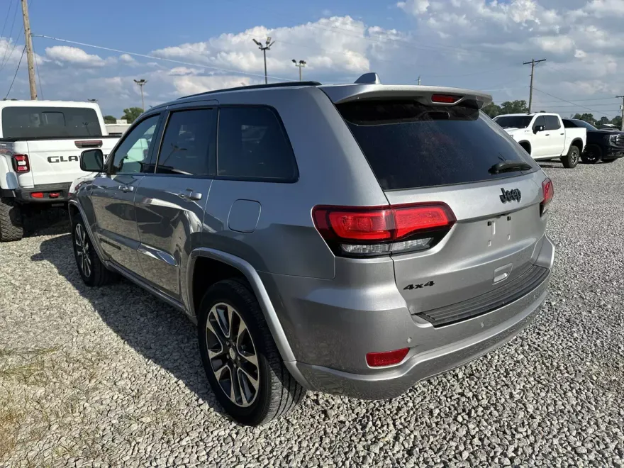2018 Jeep Grand Cherokee Altitude photo 1