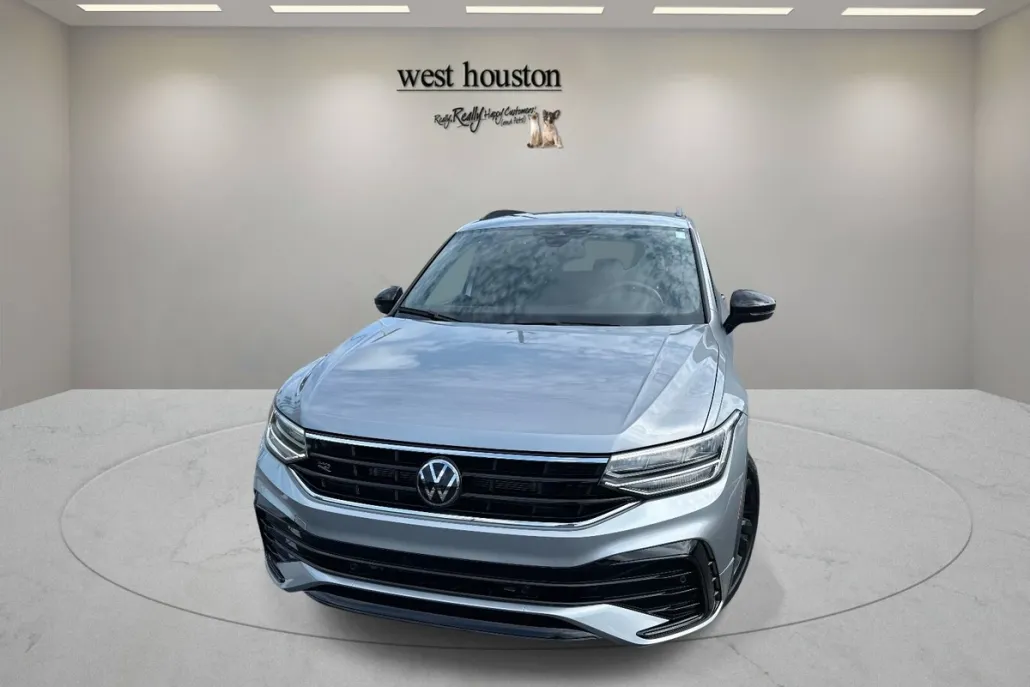 2024 Volkswagen Tiguan SE R-Line Black photo 1
