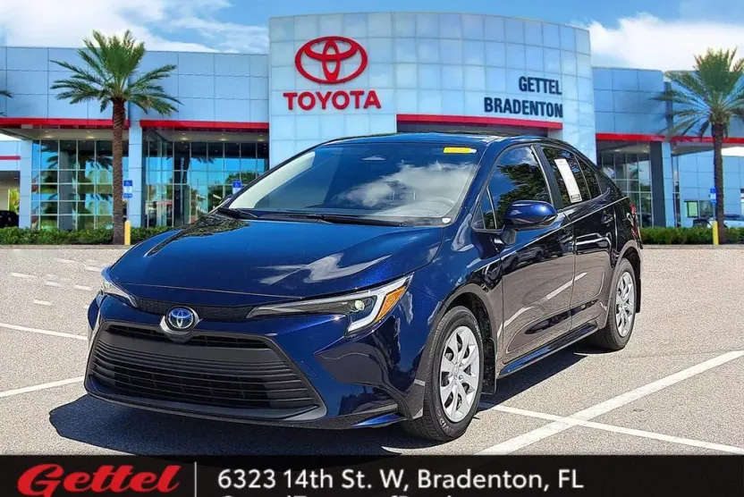 2023 Toyota Corolla Hybrid LE photo 1