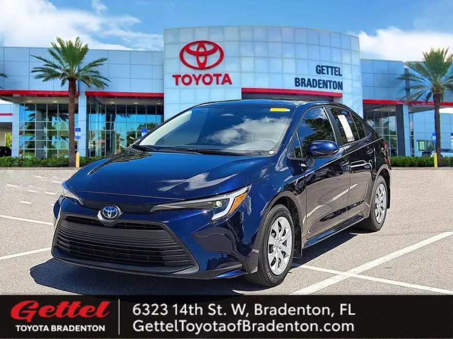 2023 Toyota Corolla Hybrid LE photo 1