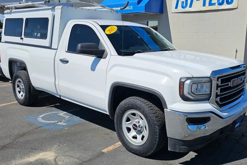 2017 Gmc Sierra 1500 Base photo 1