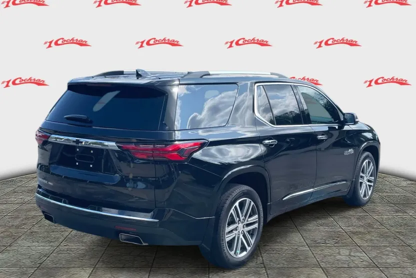 2023 Chevrolet Traverse High Country photo 1