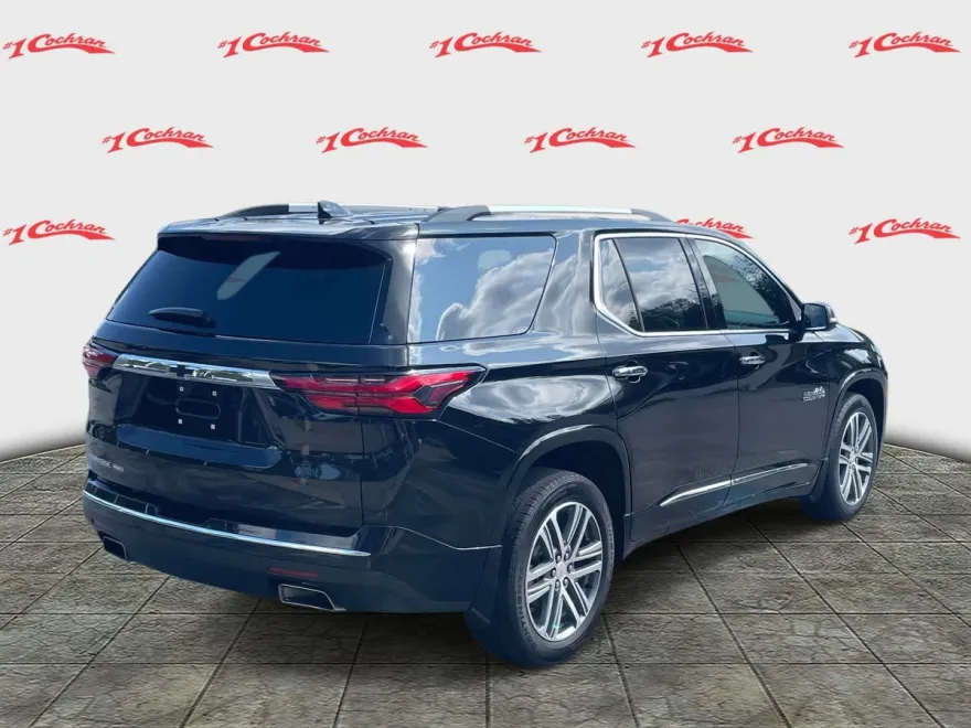 2023 Chevrolet Traverse High Country photo 1
