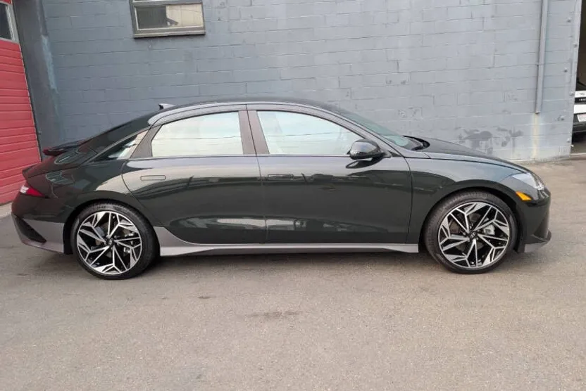 2023 Hyundai Ioniq 6 SEL photo 1