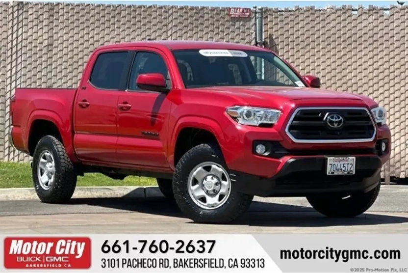 2019 Toyota Tacoma SR5 photo 1