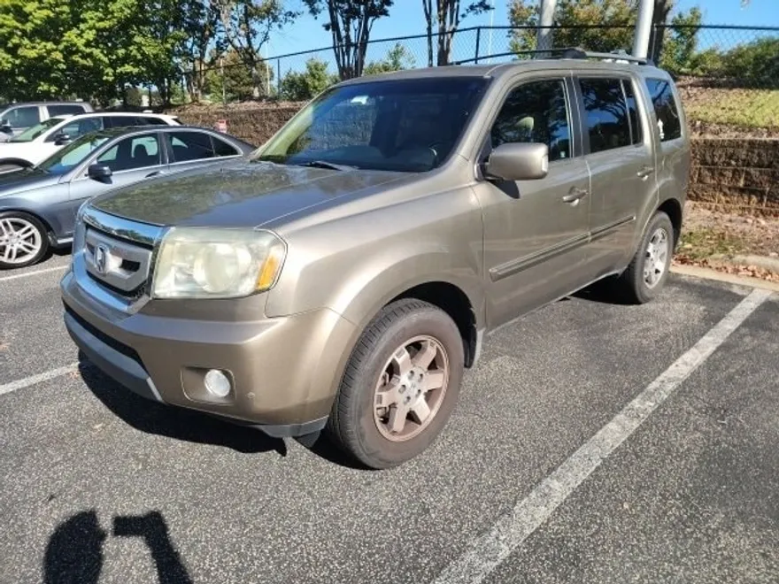 2010 Honda Pilot Touring photo 1