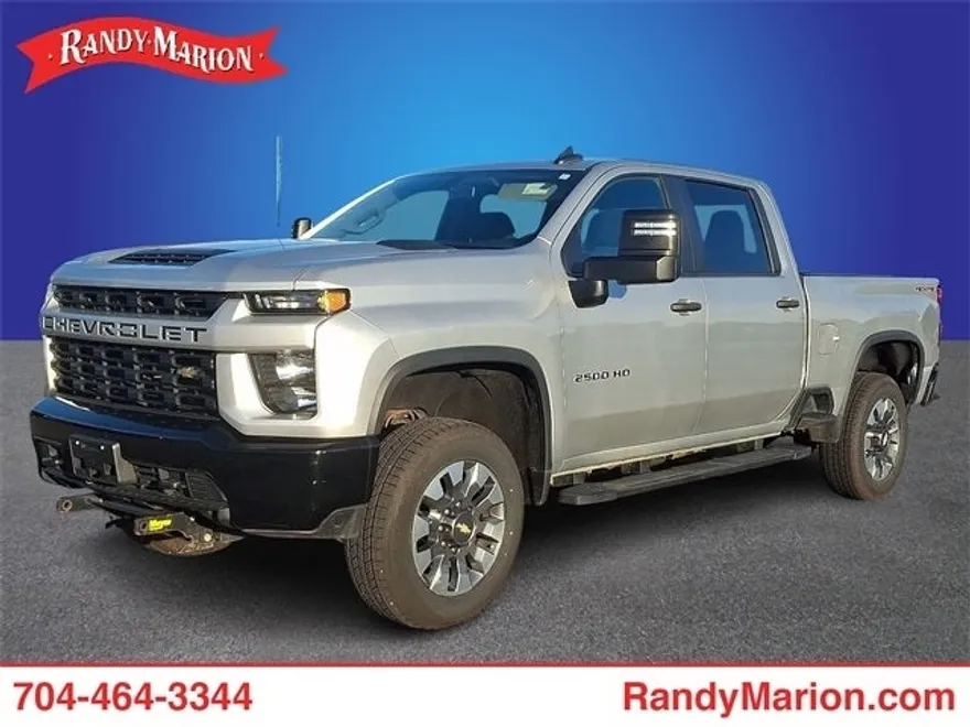 2022 Chevrolet Silverado 2500HD Custom photo 1