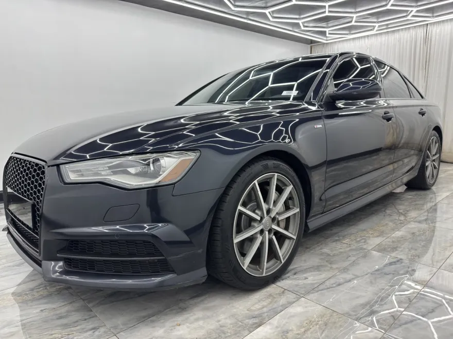 2017 Audi A6 Premium photo 1