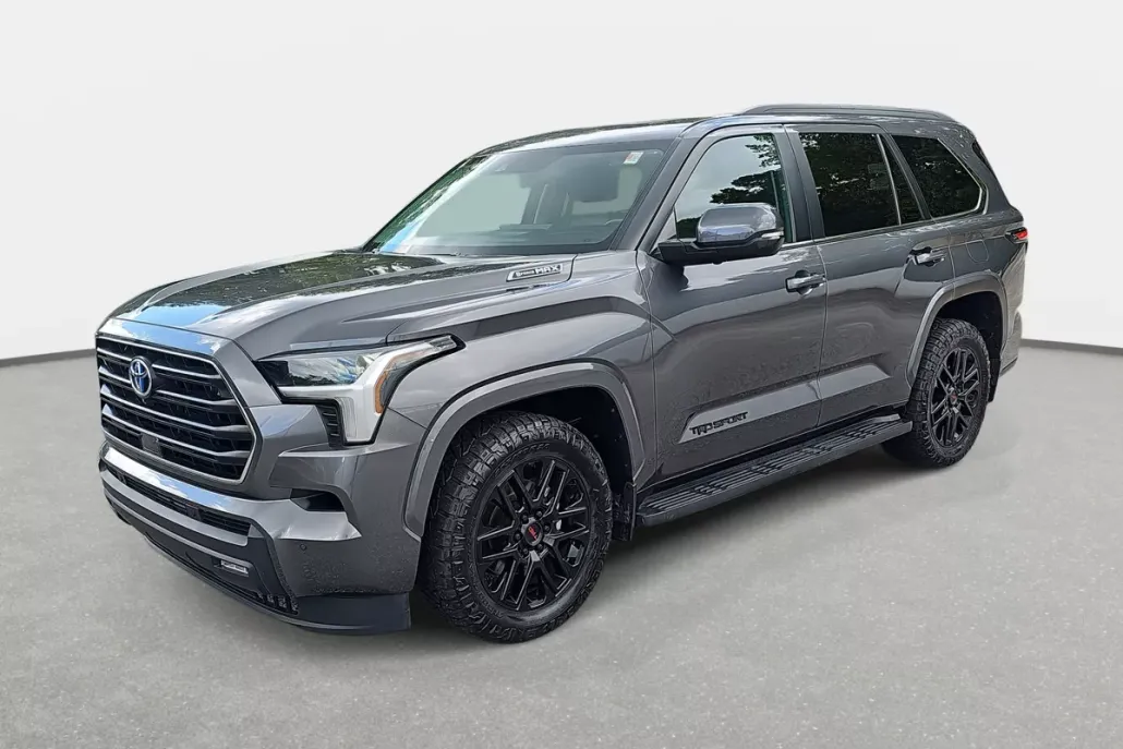 2024 Toyota Sequoia SR5 photo 1