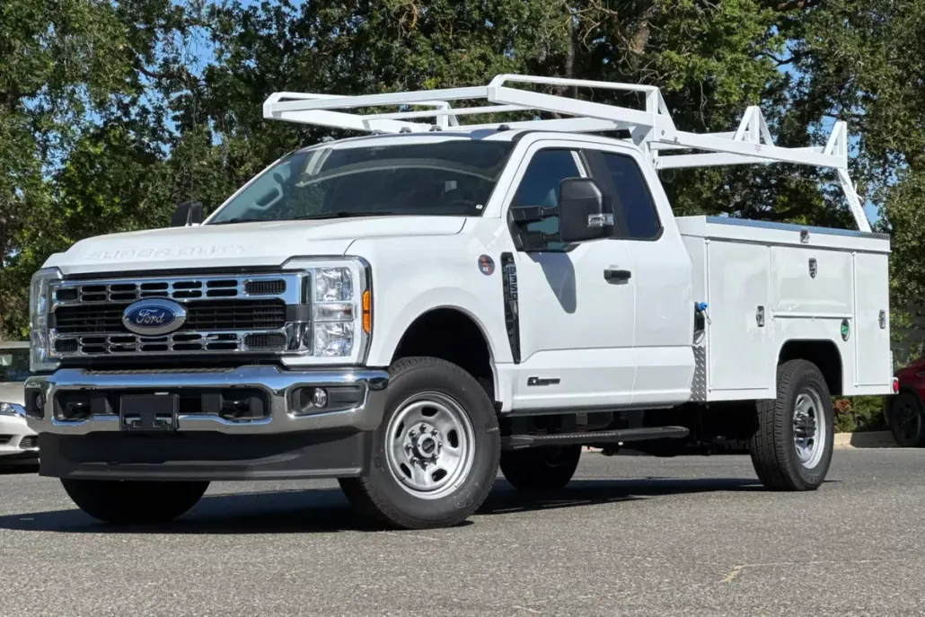 2025 Ford F-350 photo 1