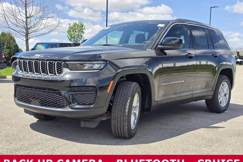 2025 Jeep Grand Cherokee Laredo photo 1
