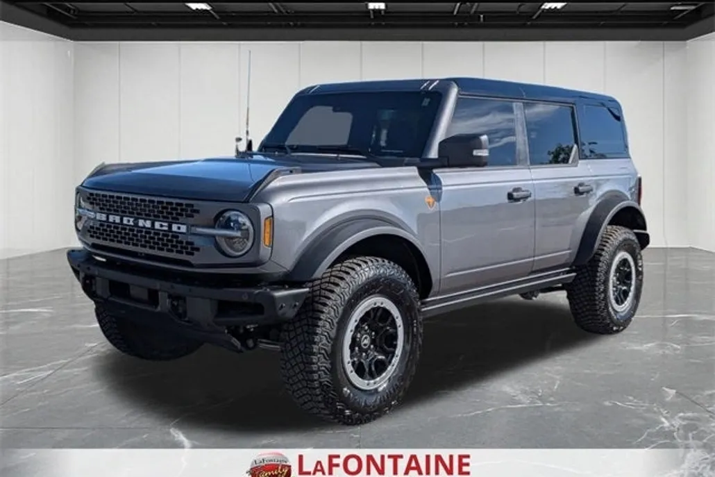 2024 Ford Bronco Badlands photo 1