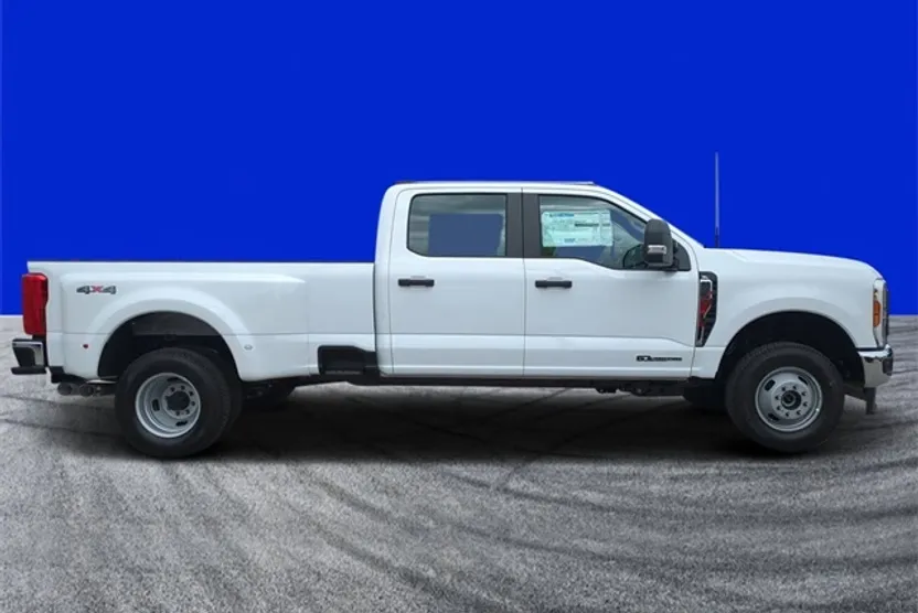 2026 Ford F-350 XL photo 1