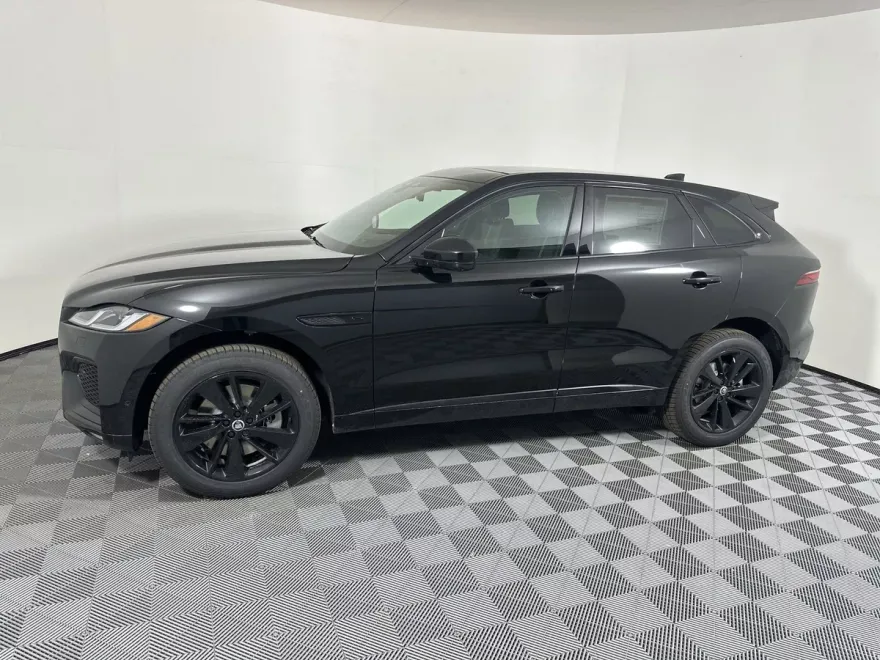 2026 Jaguar F-PACE P250 R-Dynamic S photo 1