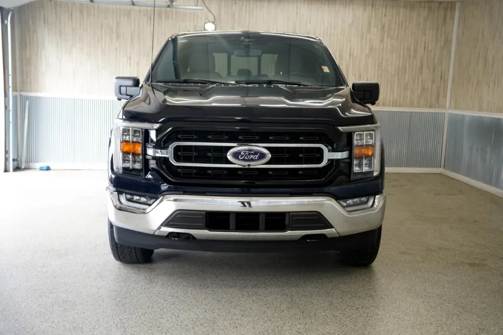 2023 Ford F-150 XLT photo 1