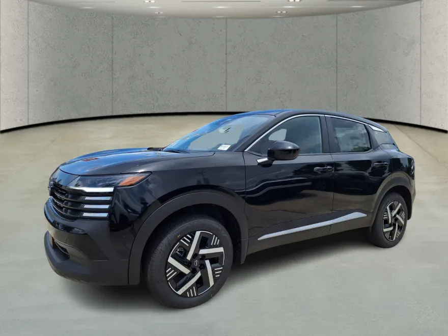 2025 Nissan Kicks SV photo 1