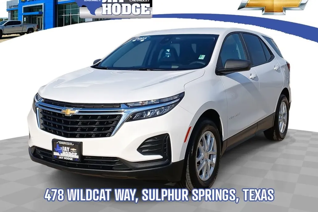 2023 Chevrolet Equinox LS photo 1