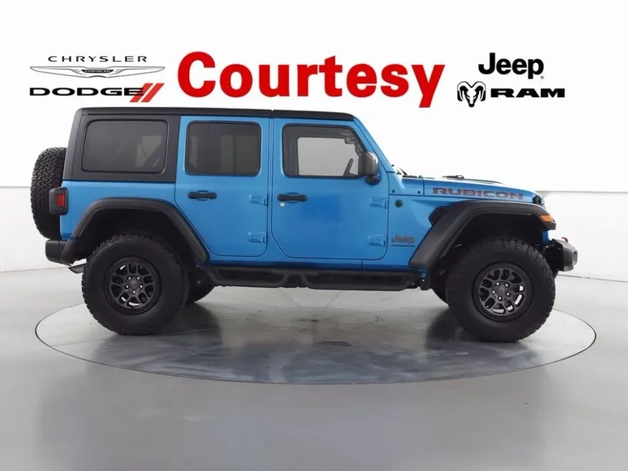 2023 Jeep Wrangler Rubicon photo 1