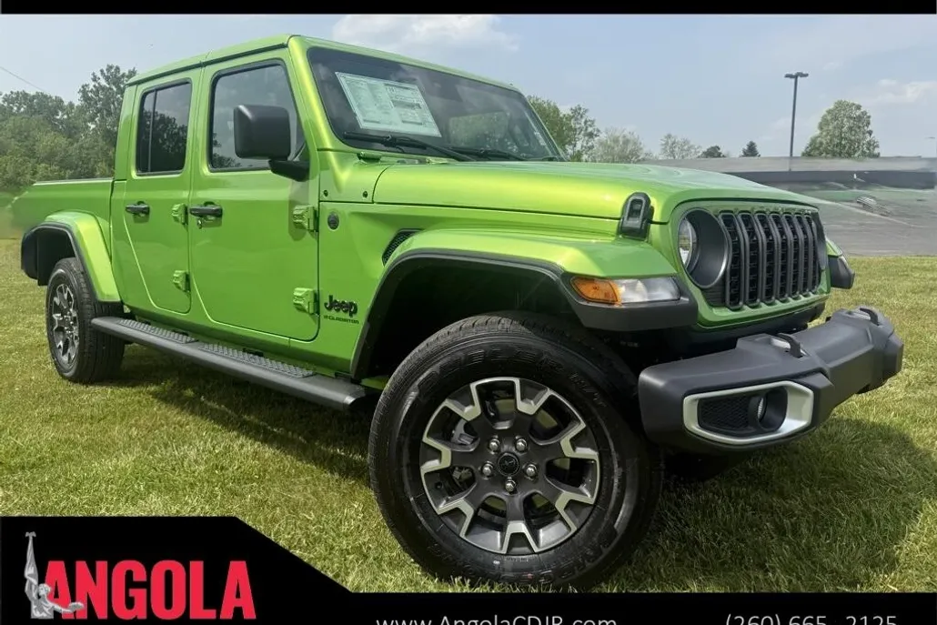 2025 Jeep Gladiator Sport S photo 1