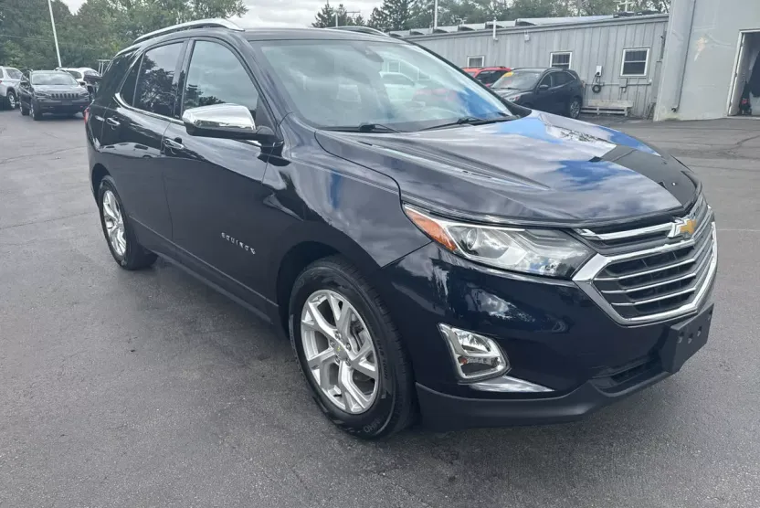2020 Chevrolet Equinox Premier photo 1