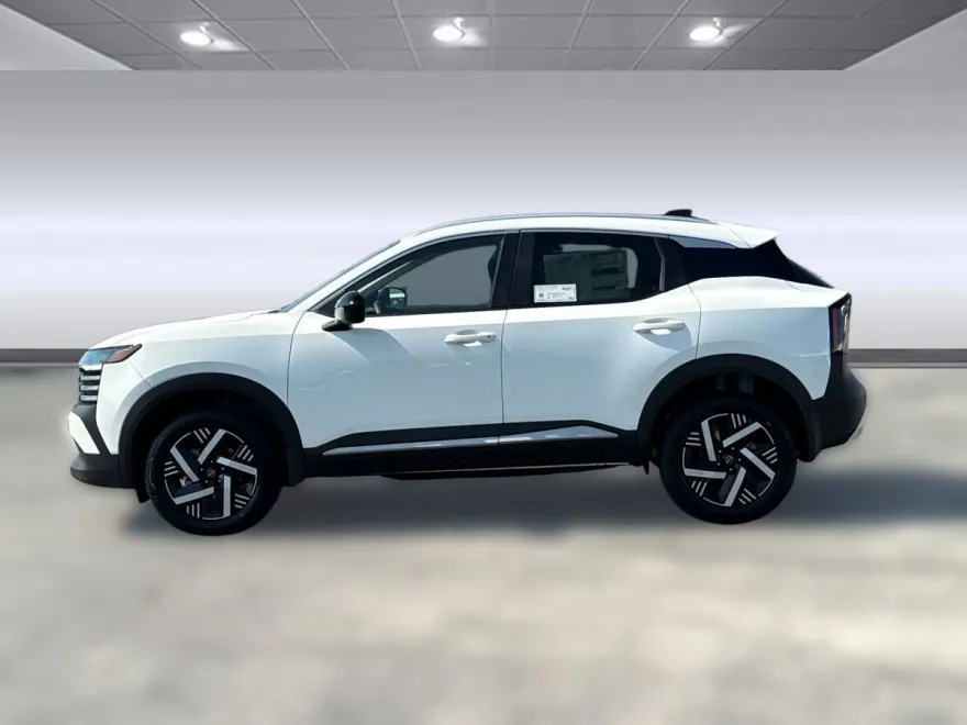 2026 Nissan Kicks SV photo 1