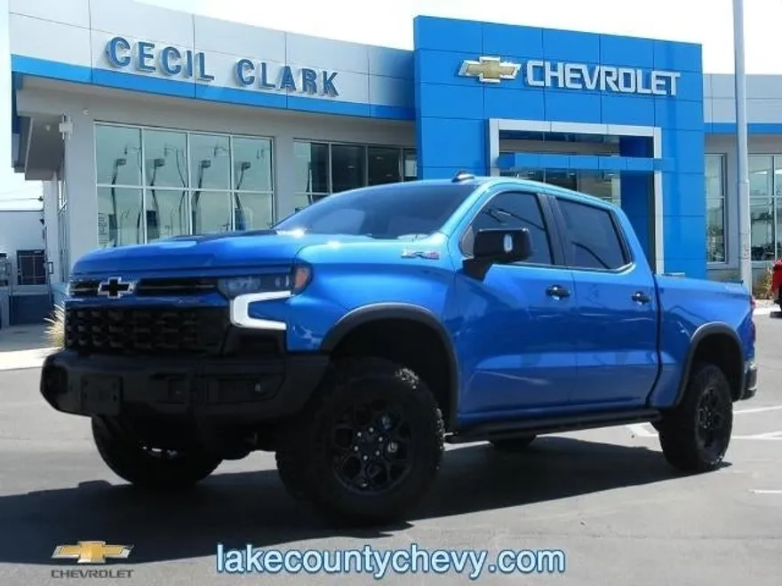 2025 Chevrolet Silverado 1500 ZR2 photo 1
