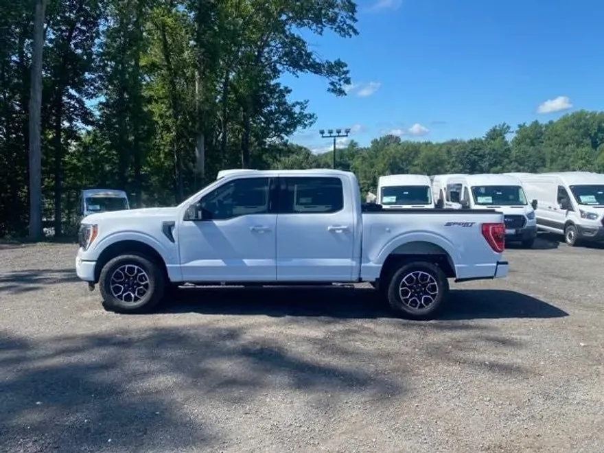 2023 Ford F-150 XLT photo 1