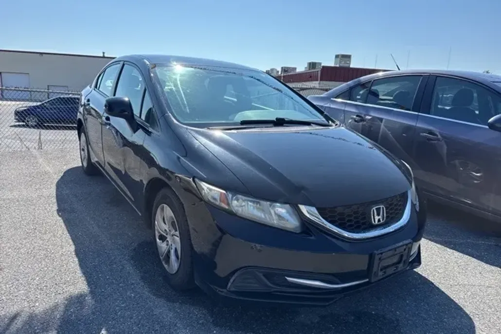 2013 Honda Civic LX photo 1