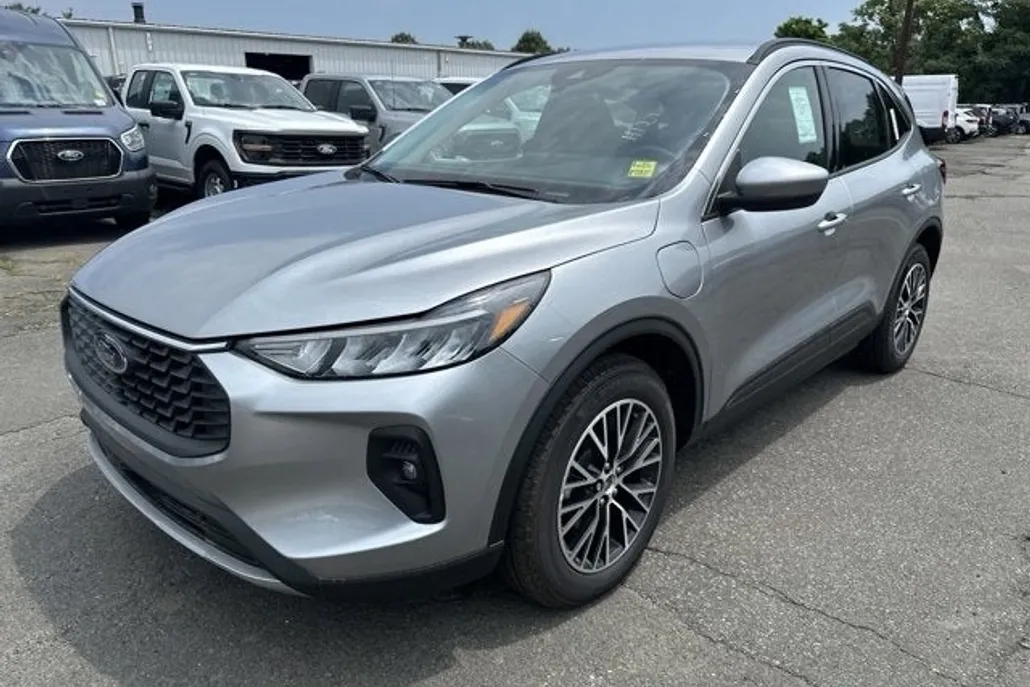 2024 Ford Escape photo 1