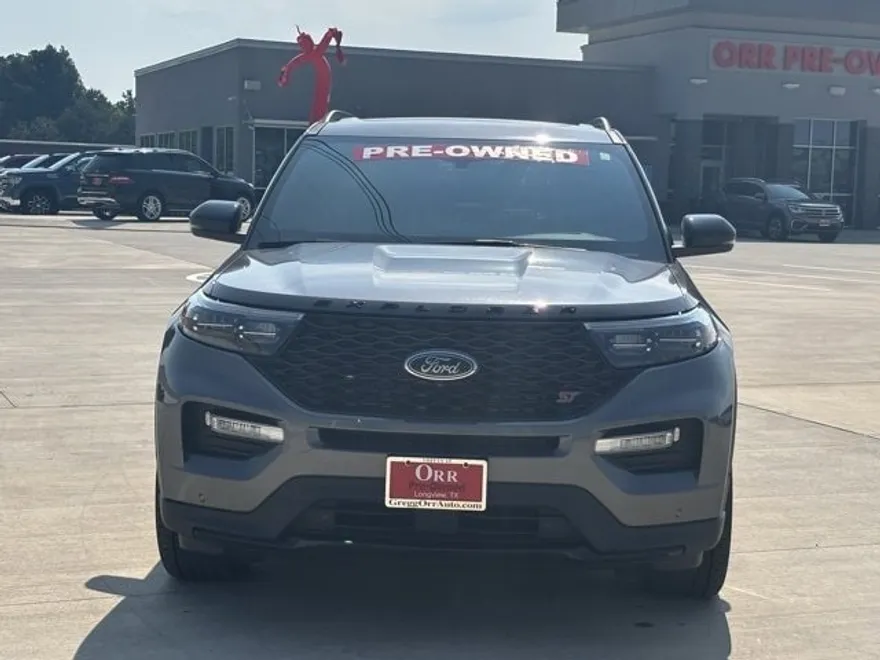 2021 Ford Explorer ST photo 1
