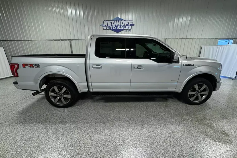 2016 Ford F-150 Lariat photo 1