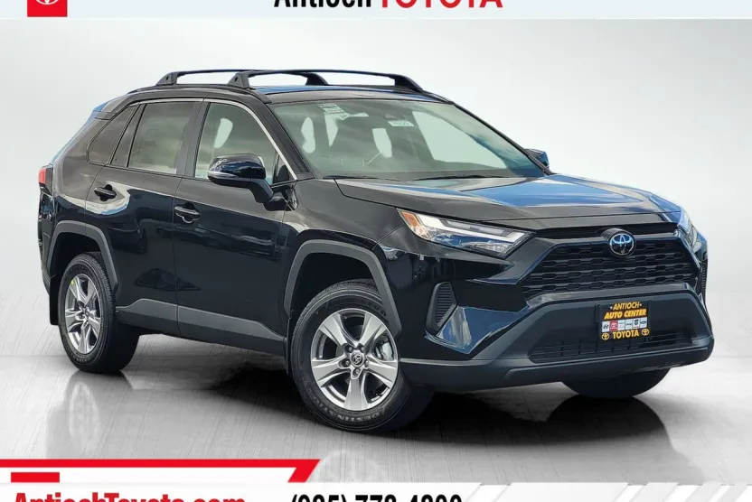 2025 Toyota RAV4 XLE photo 1