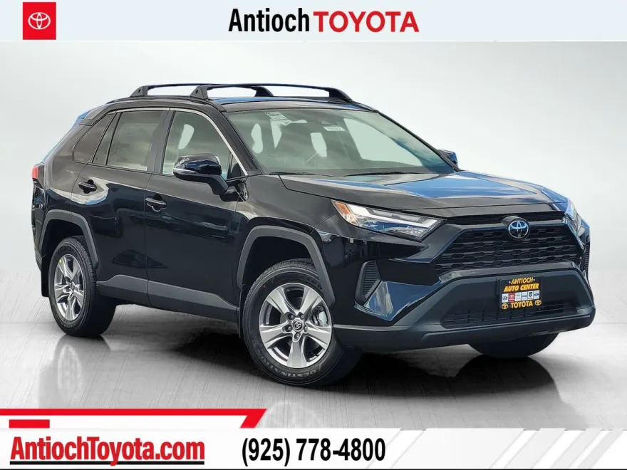 2025 Toyota RAV4 XLE photo 1