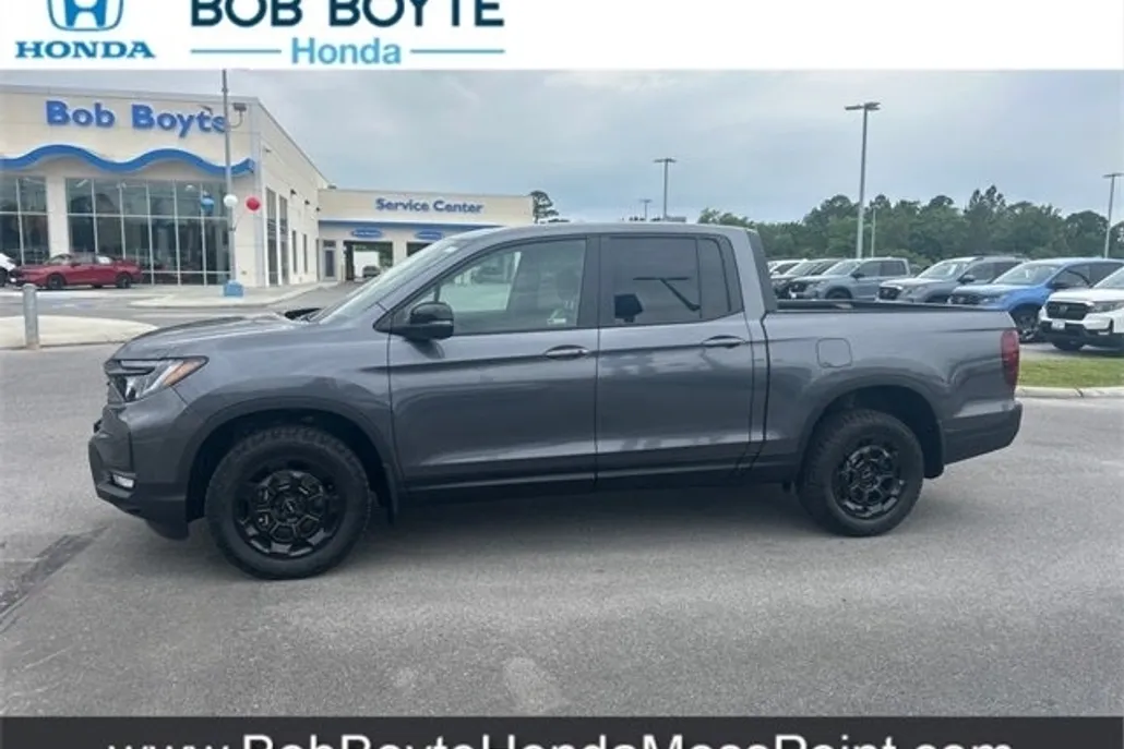 2025 Honda Ridgeline TrailSport photo 1