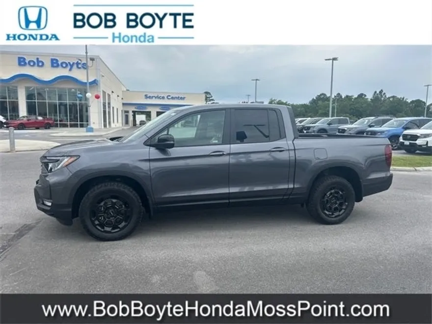 2025 Honda Ridgeline TrailSport photo 1