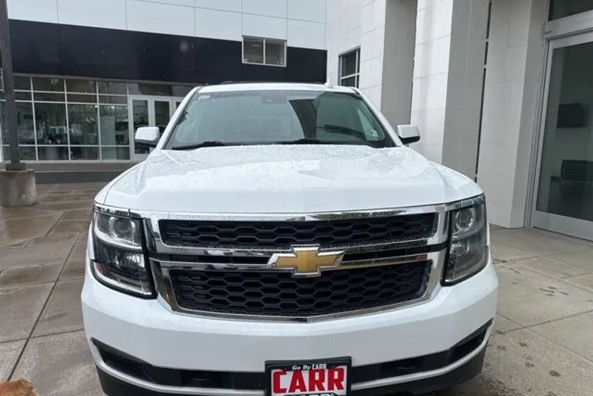 2018 Chevrolet Tahoe LT photo 1