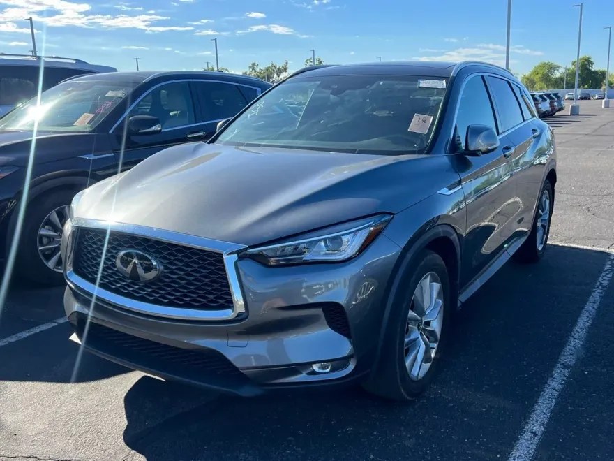2022 Infiniti QX50 Luxe photo 1