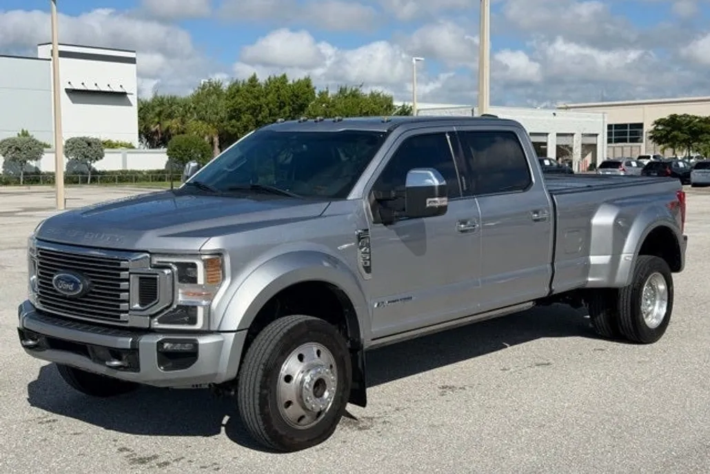 2022 Ford F-450 Platinum photo 1