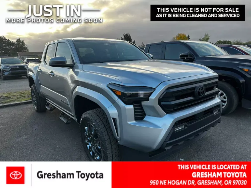 2025 Toyota Tacoma SR5 photo 1