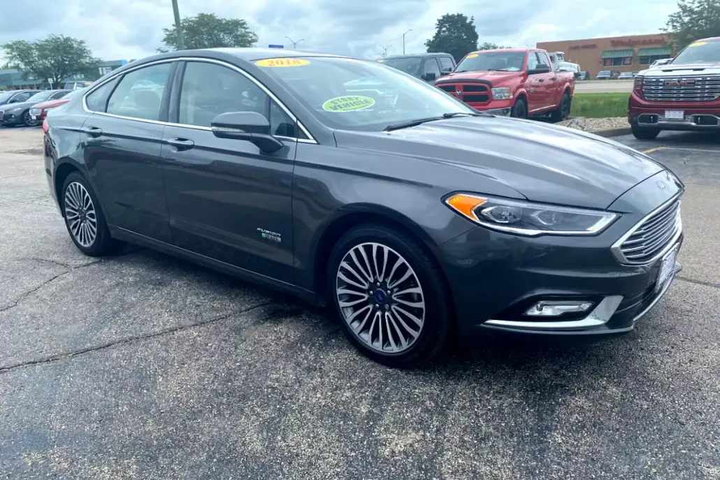 2018 Ford Fusion Energi Titanium photo 1