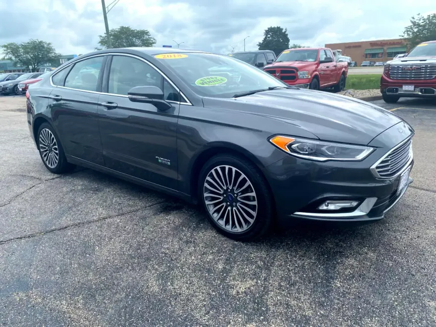 2018 Ford Fusion Energi Titanium photo 1