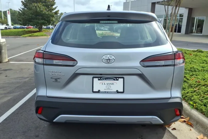 2026 Toyota Corolla Cross L photo 1