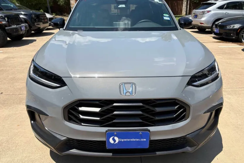 2023 Honda HR-V Sport photo 1