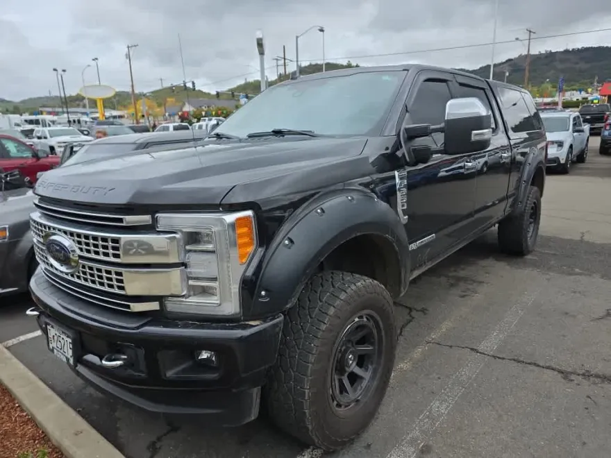 2019 Ford F-350 Platinum photo 1